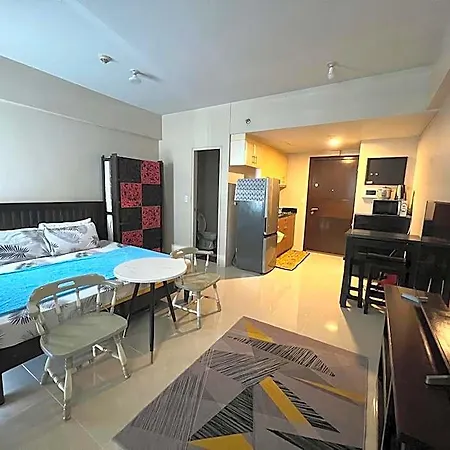 One Palmtree Villas Airport Condo