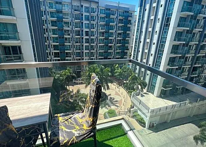 One Palmtree Airport 4* 마닐라